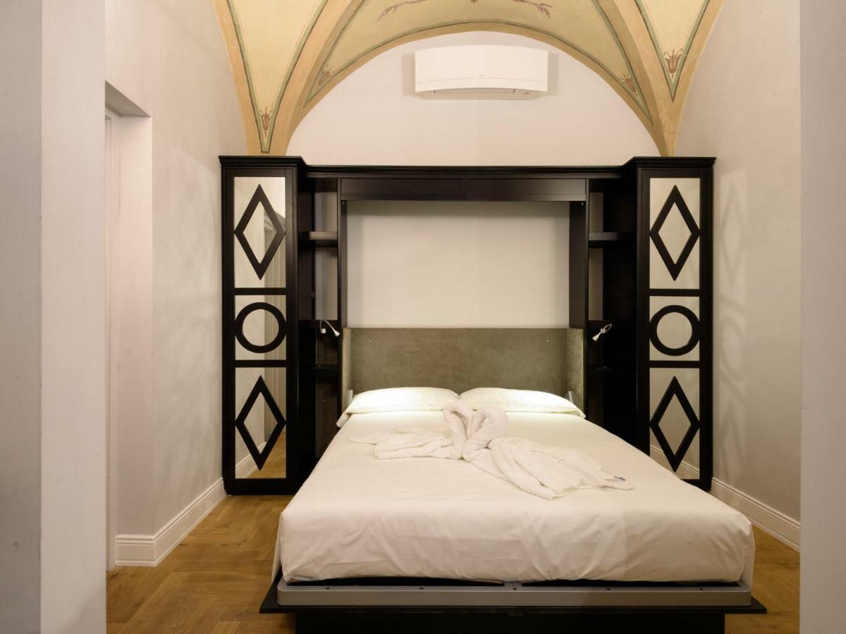 Vivaldi Luxury Suites ฟลอเรนซ์ ภายนอก รูปภาพ