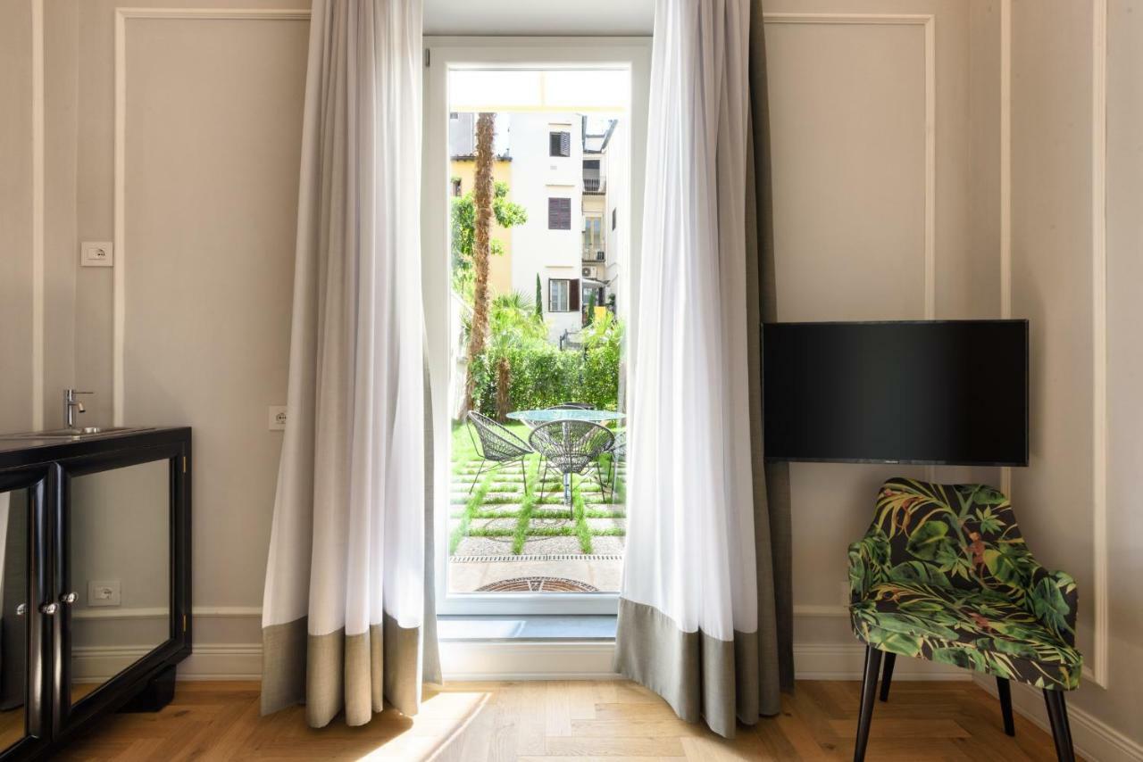 Vivaldi Luxury Suites ฟลอเรนซ์ ภายนอก รูปภาพ